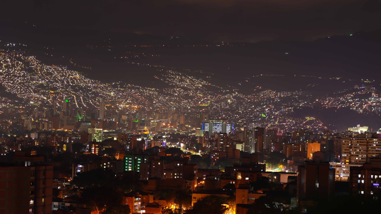 American Man Flees Child Trafficking Medellin