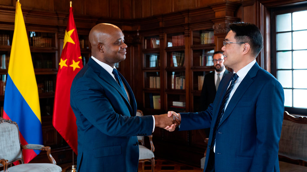 China's ambassador and Colombia's Foreign Minister meeting.